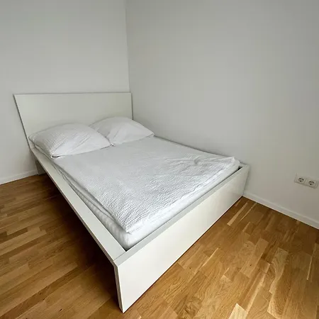Gemuetliche Mit Terrasse Apartment *